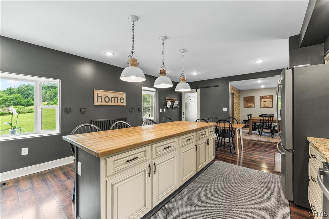7834 State Street Road Throop, NY 13021 - Photo 9 of 36 Kitchen & Dining
