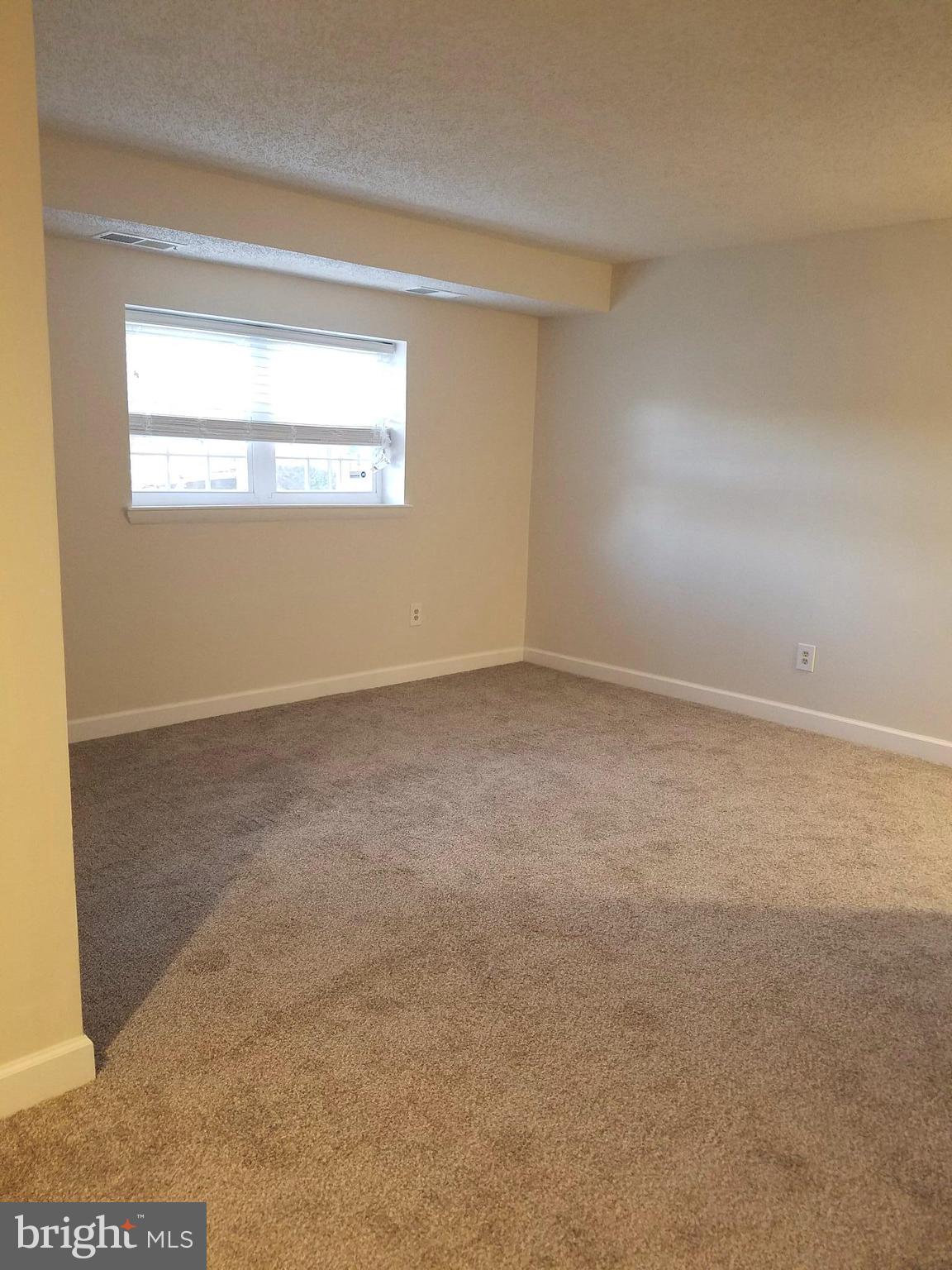 12004 Tarragon Road, Unit D Reisterstown, MD 21136 - Photo 6 of 20 Living Room