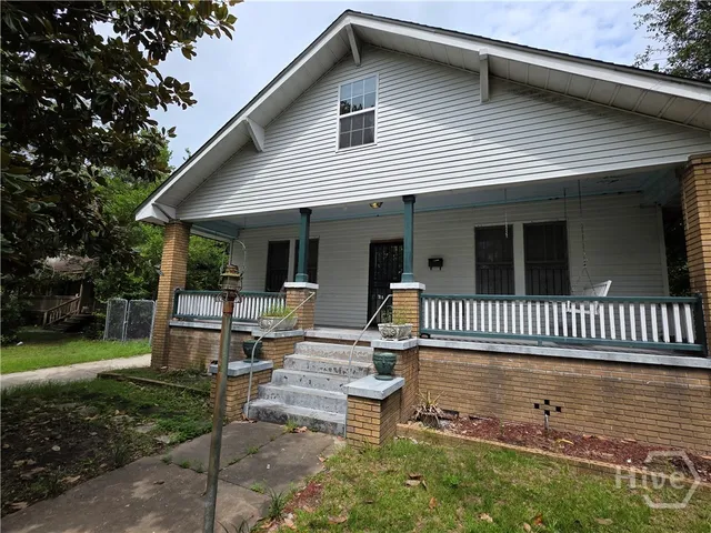 $1,800 | 105 Forrest Avenue, Savannah, GA 31404