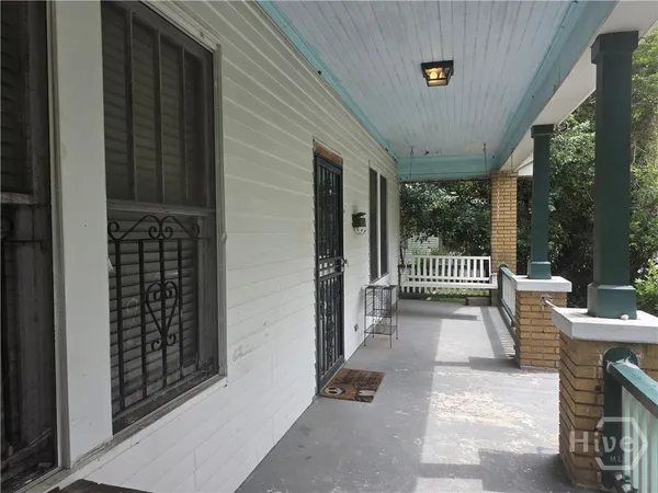 $1,800 | 105 Forrest Avenue, Savannah, GA 31404