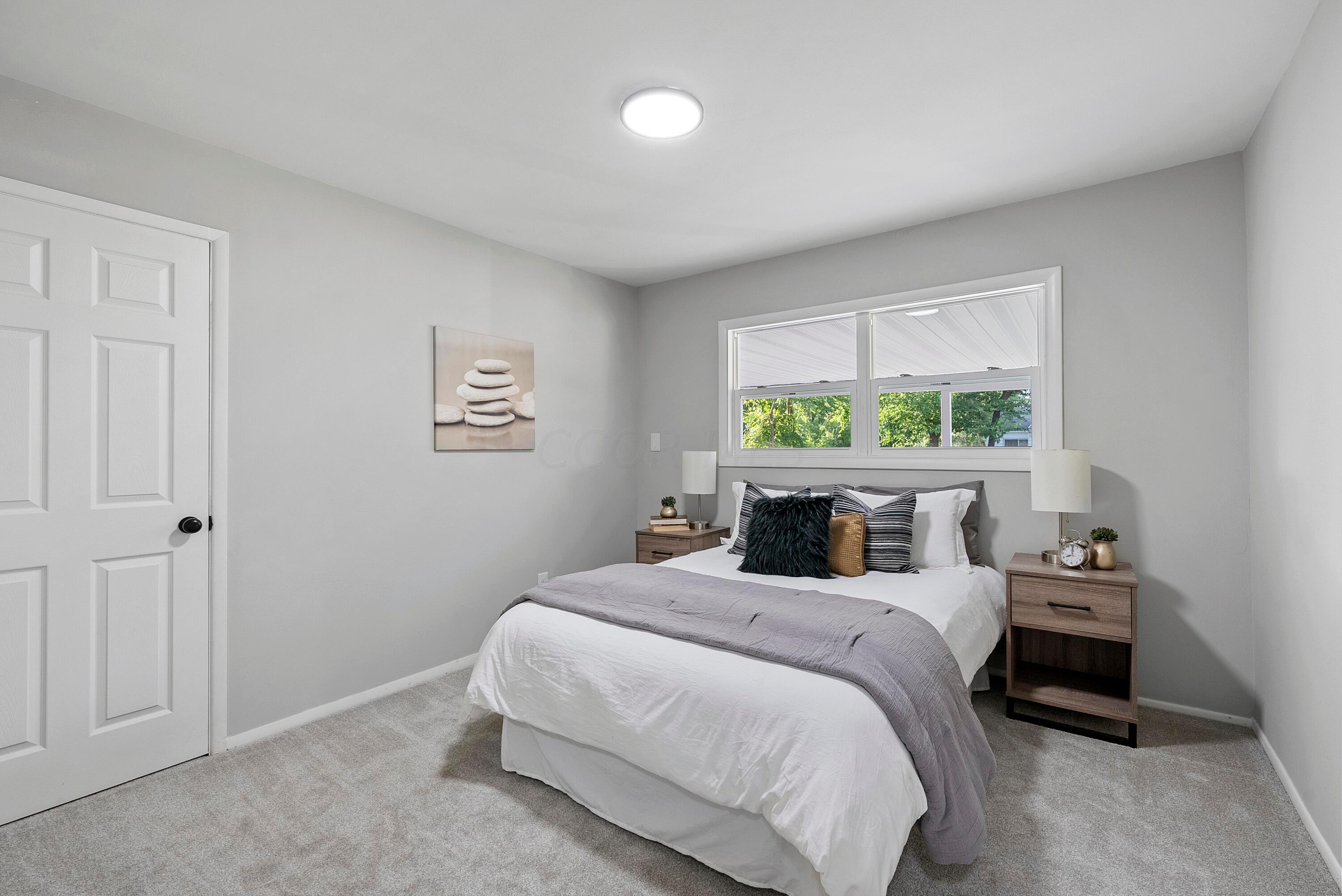 2984 Hampshire Road Columbus, OH 43209 - Photo 11 of 24 DSC05050