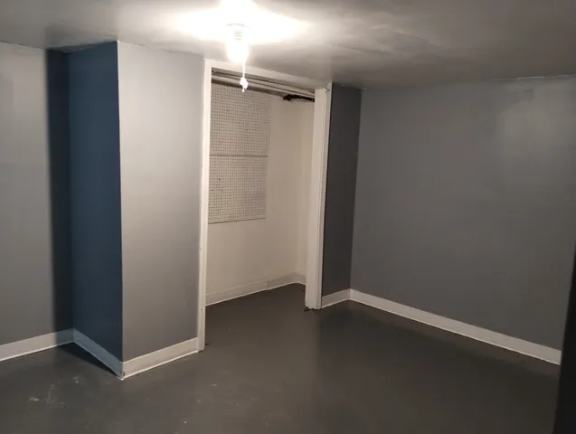 an empty room with closet