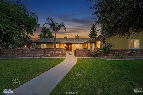 $1,399,000 | 253 East Mckee, Bakersfield, CA 93307
