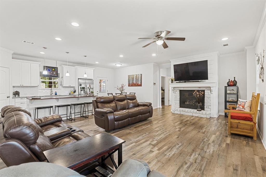 327 Walnut Street Terrell, TX 75160 - Photo 6 of 32