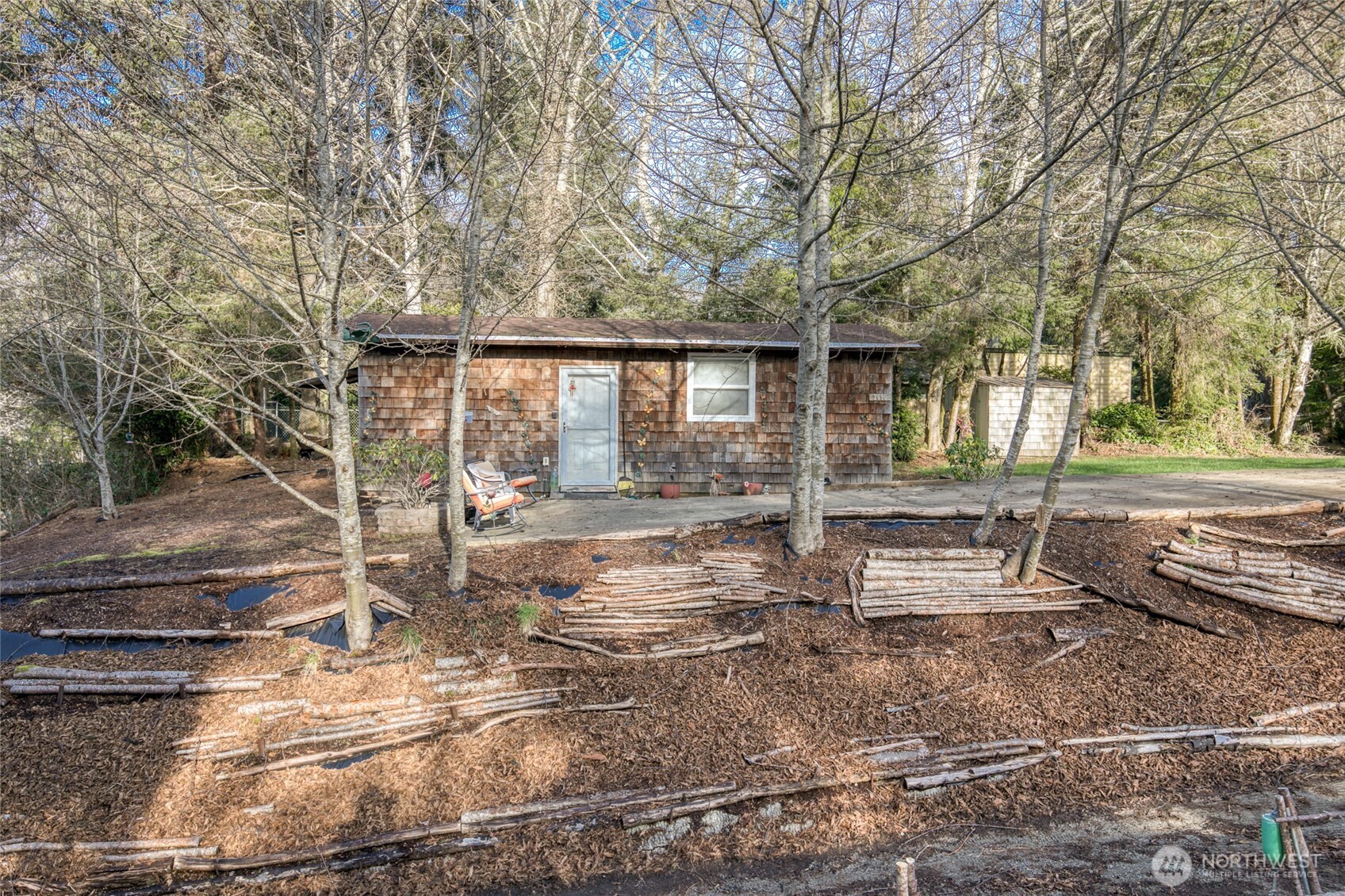 2695 State Route 109 Copalis Beach, WA 98535 - Photo 33 of 40 front view of a house with a yard