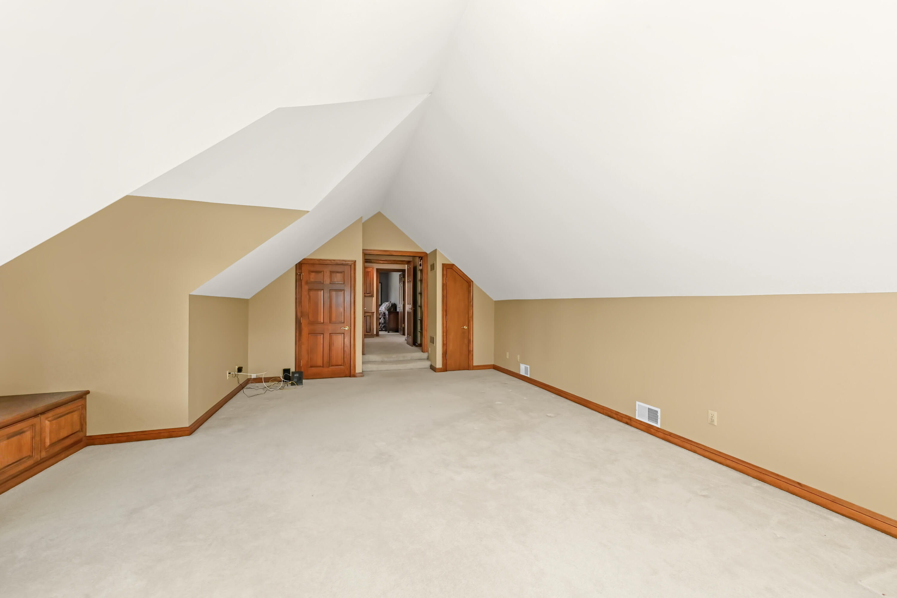 17700 Parish Drive Brookfield, WI 53045 - Photo 33 of 42 Flexibility calls