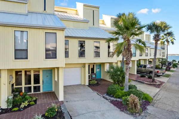 $699,000 | 8520 Gulf Boulevard, Unit 15, Navarre, FL 32566