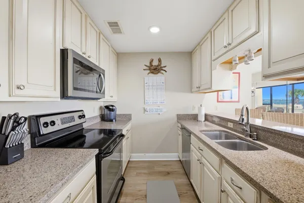 $699,000 | 8520 Gulf Boulevard, Unit 15, Navarre, FL 32566