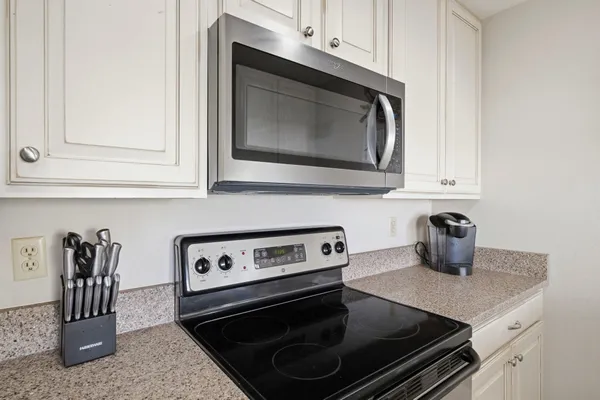 $699,000 | 8520 Gulf Boulevard, Unit 15, Navarre, FL 32566