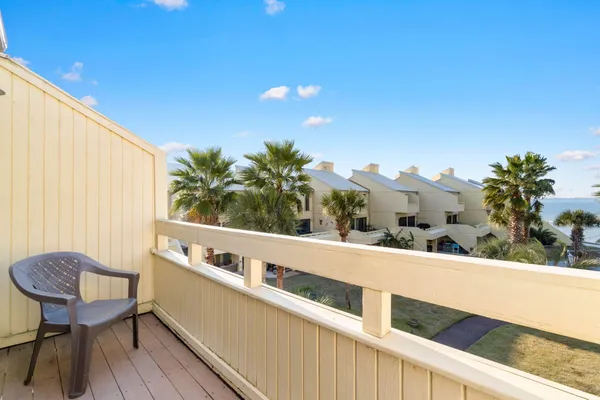 $699,000 | 8520 Gulf Boulevard, Unit 15, Navarre, FL 32566