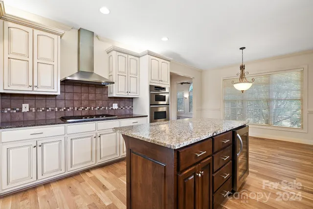 $729,900 | 2488 Birdie Lane Northeast, Conover, NC 28613