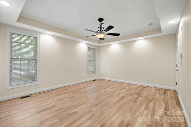 $729,900 | 2488 Birdie Lane Northeast, Conover, NC 28613