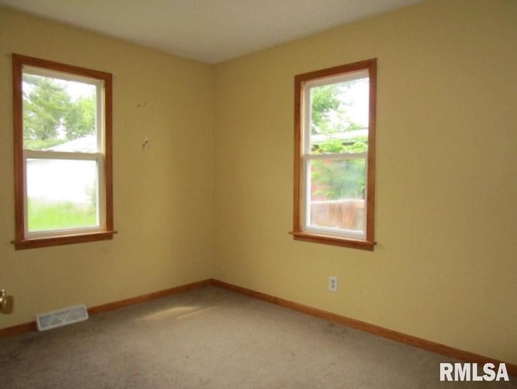 12127 North Riverview Road Chillicothe, IL 61523 - Photo 12 of 14 Gallery Image 12