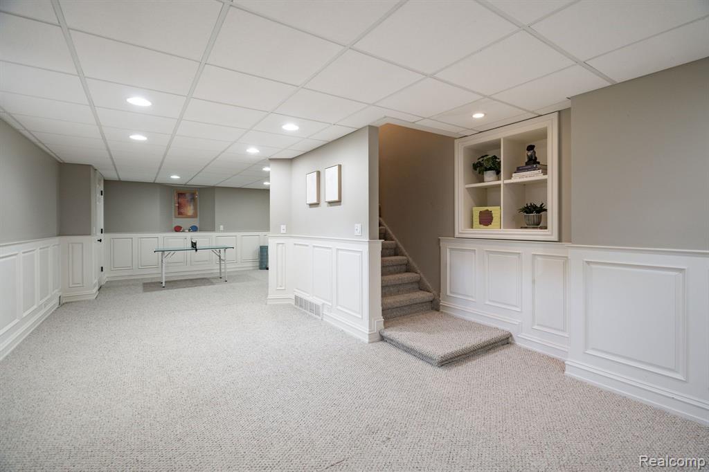 411 Cherry Tree Lane Rochester Hills, MI 48306 - Photo 40 of 61