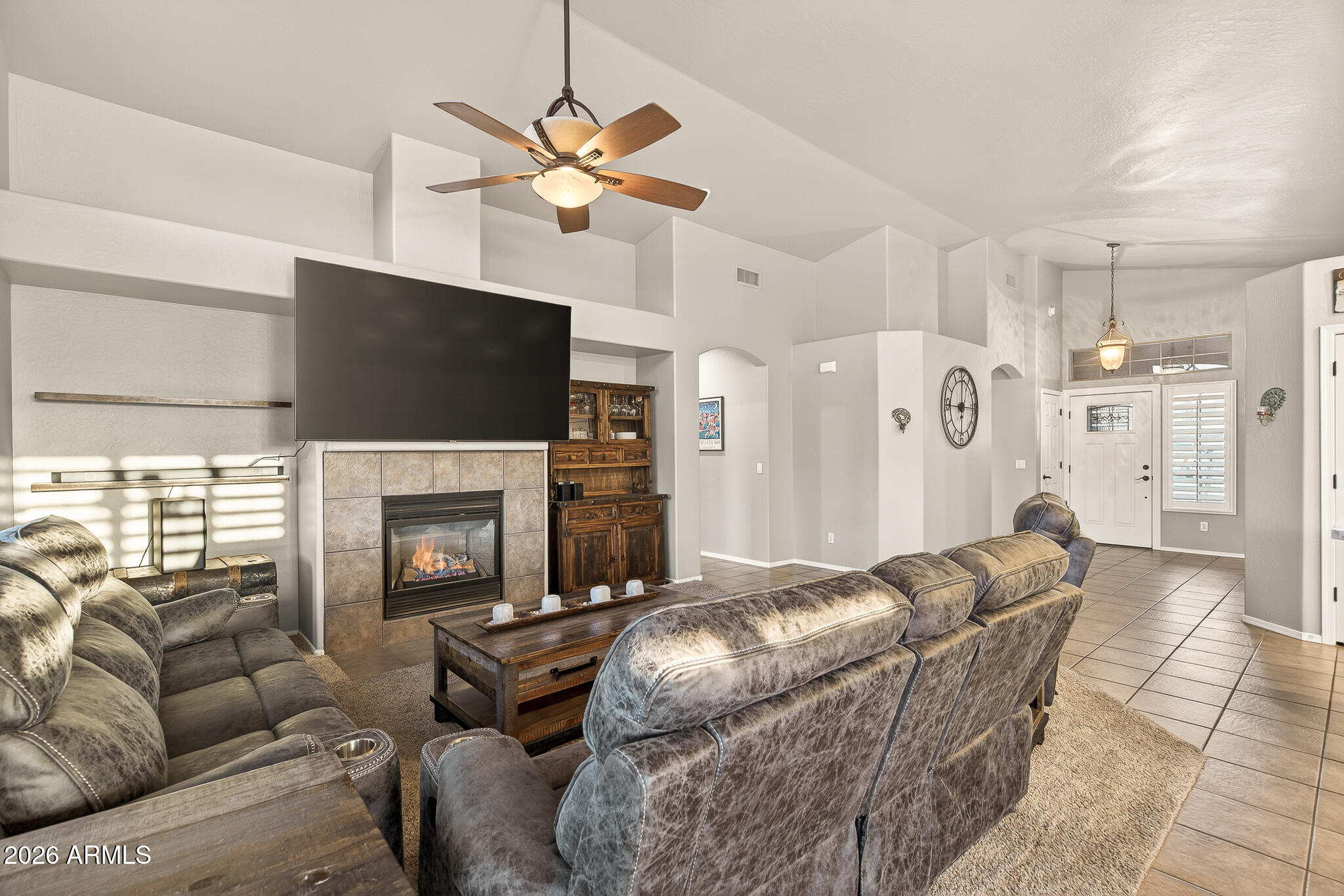 17542 West Rock Ledge Road Goodyear, AZ 85338 - Photo 5 of 66 5) GREAT ROOM
