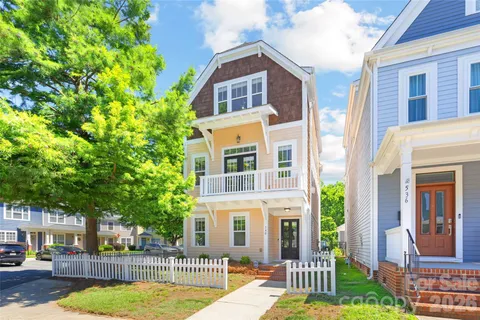 $595,000 | 540 Dubois Court, Charlotte, NC 28208