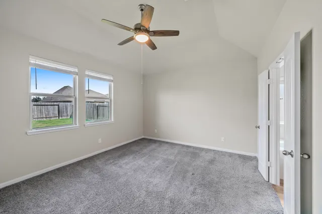 $3,200 | 19111 Shoreside Terrace Drive, Manvel, TX 77578