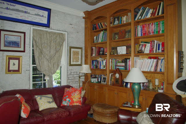 250 St Anthony Street Mobile, AL 36603 - Photo 9 of 35
