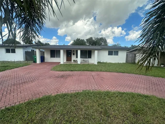 $459,000 | 7619 Granada Boulevard, Miramar, FL 33023