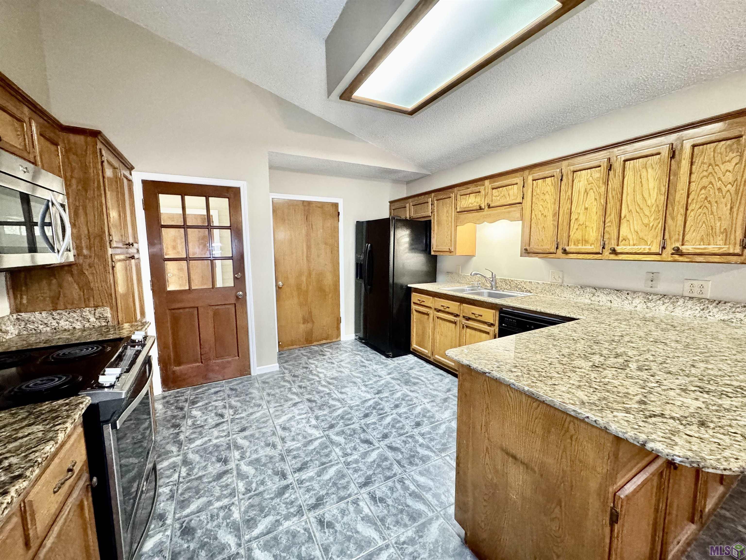 10734 Erin Vale Avenue Baton Rouge, LA 70810 - Photo 6 of 20