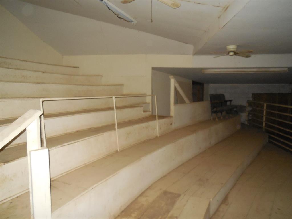 605 East Loop 254 Ranger, TX 76470 - Photo 11 of 21 a view of empty room