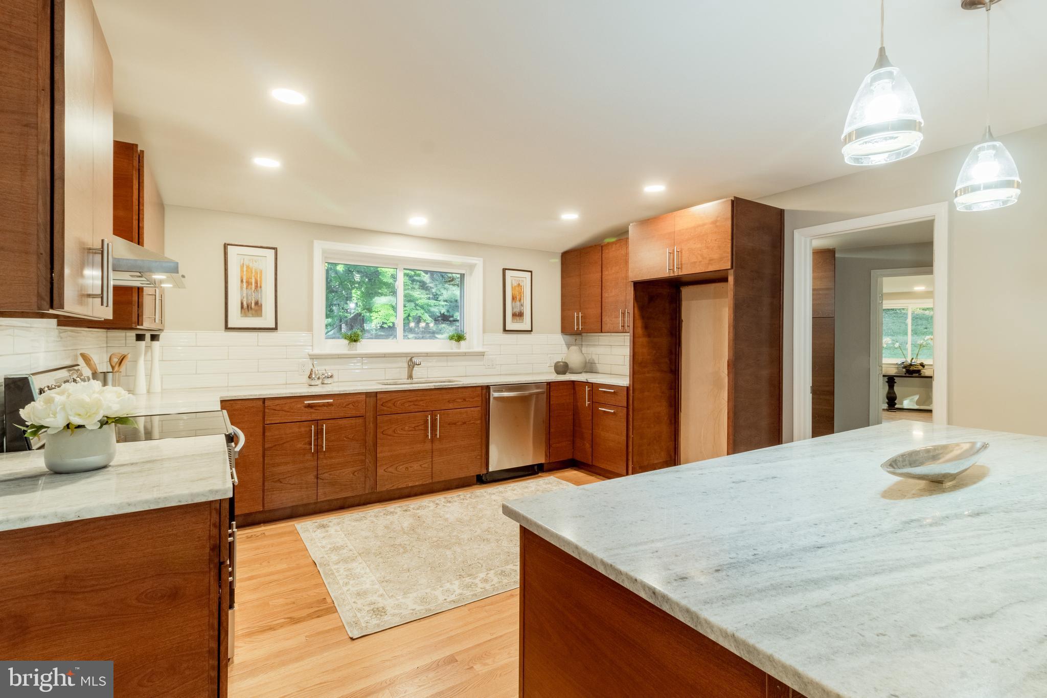 837 Summerset Drive Hockessin, DE 19707 - Photo 13 of 45 Chef's Dream Kitchen