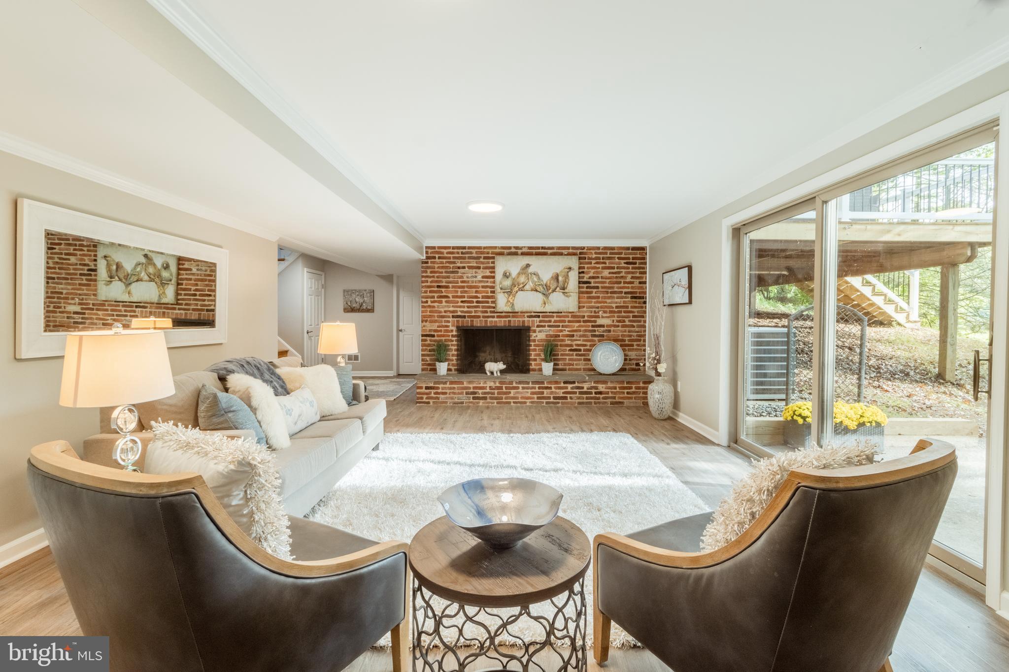 837 Summerset Drive Hockessin, DE 19707 - Photo 20 of 45 Family Room, Fireplace and Patio