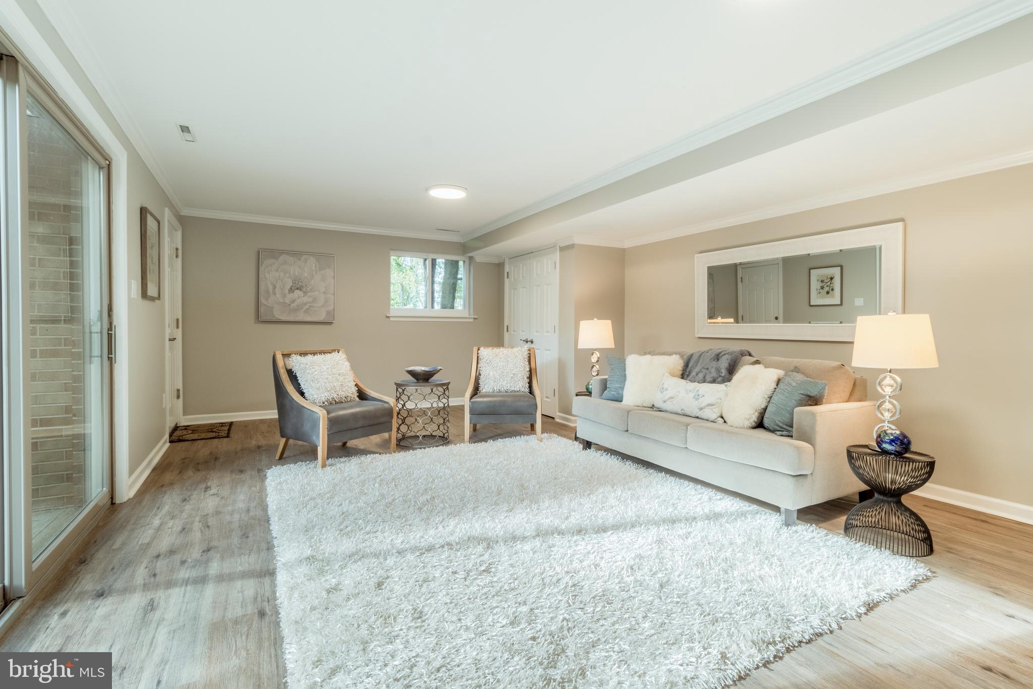 837 Summerset Drive Hockessin, DE 19707 - Photo 21 of 45 Family Room