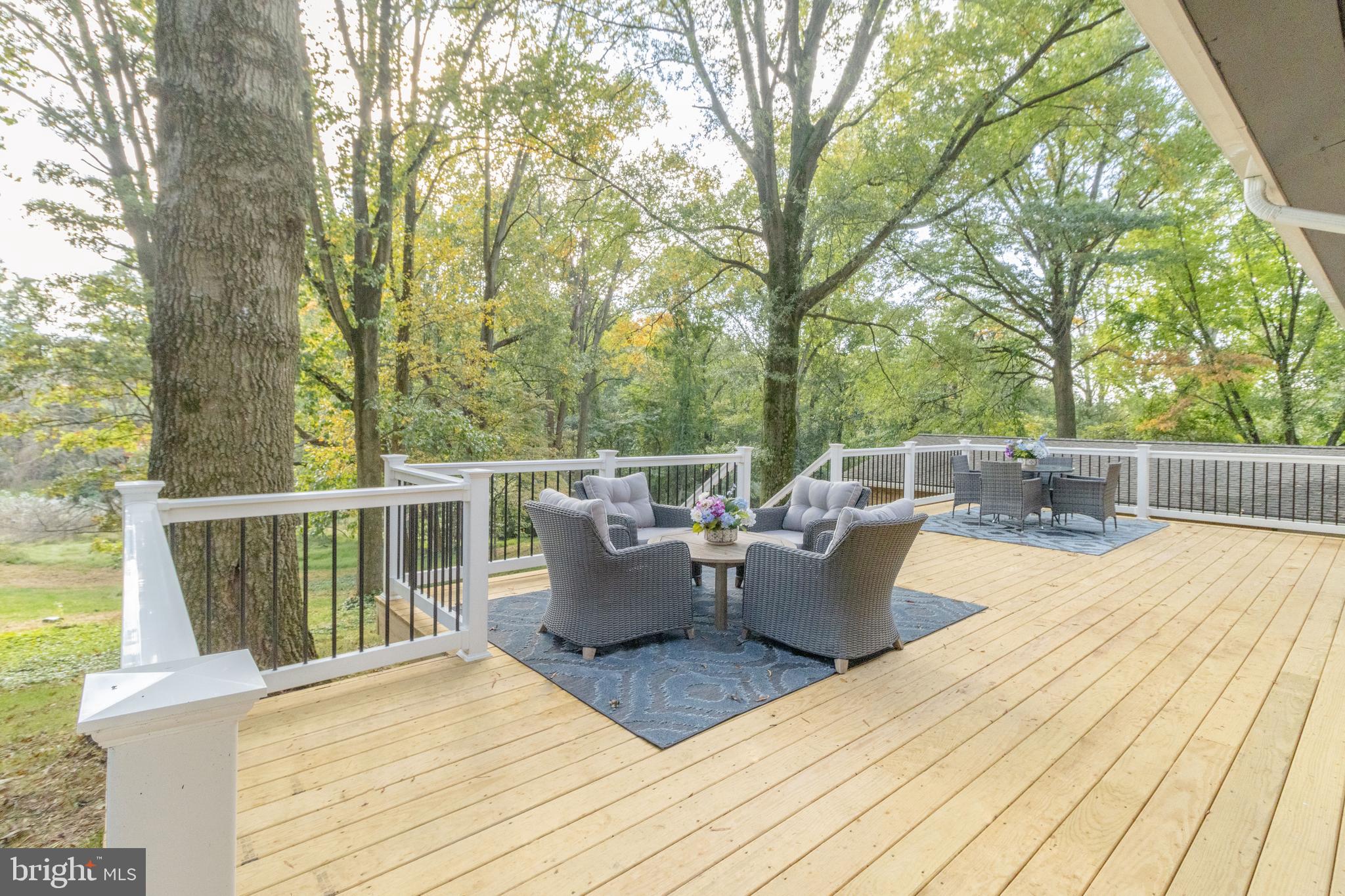 837 Summerset Drive Hockessin, DE 19707 - Photo 41 of 45 Back Deck