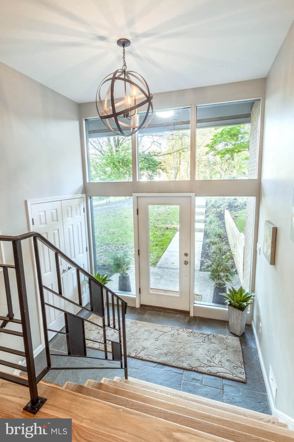 837 Summerset Drive Hockessin, DE 19707 - Photo 7 of 45 Front Entry