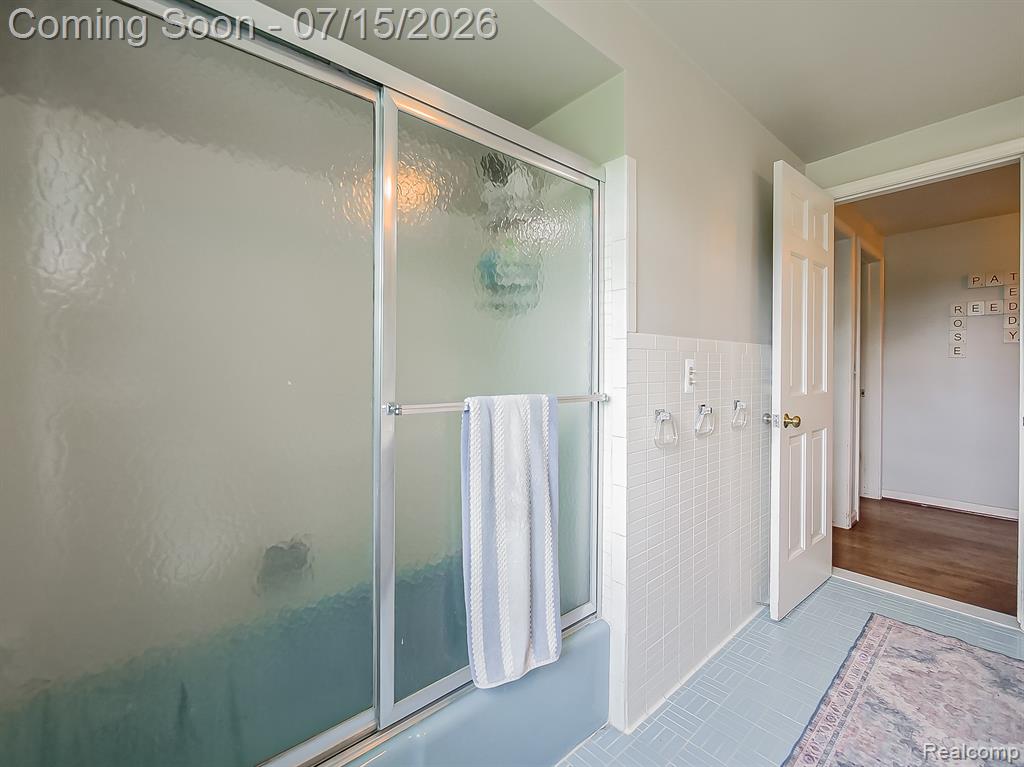 6730 Meadowlake Road Bloomfield Hills, MI 48301 - Photo 31 of 72