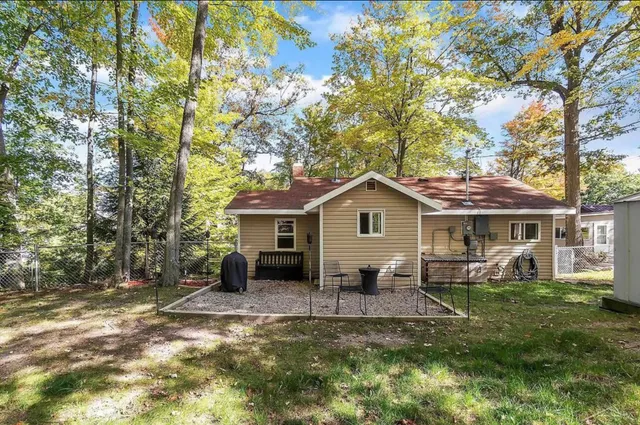 $125,000 | 11229 Lake Street, Evart, MI 49631