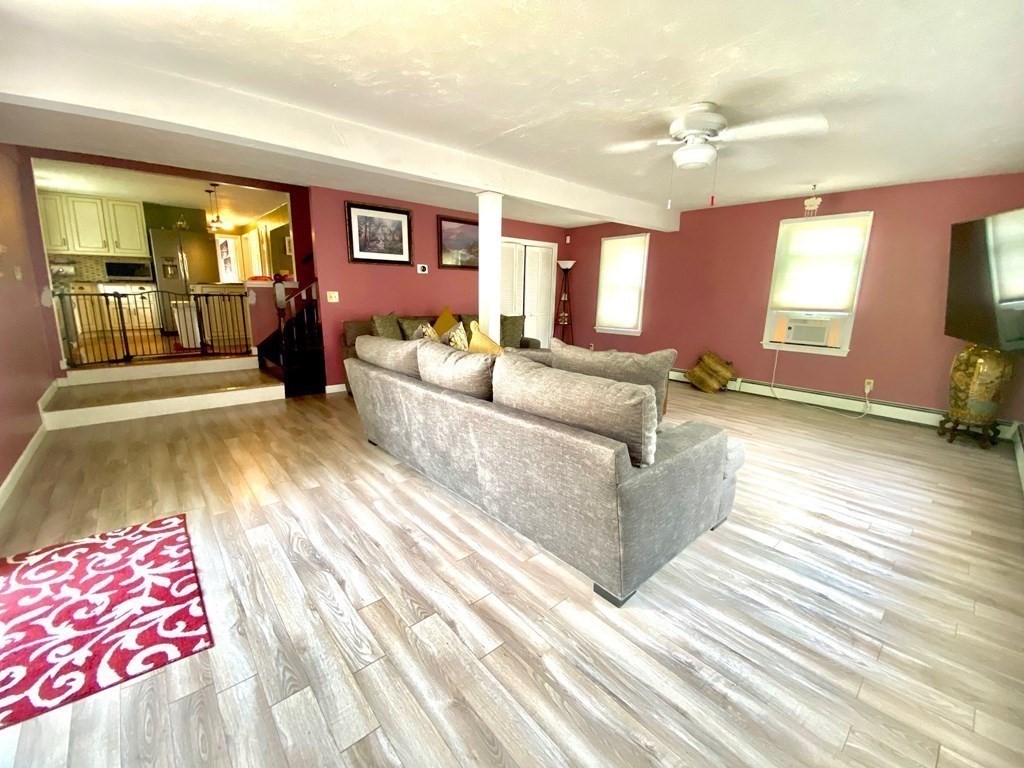 2 Piccadilly Road Sandwich, MA 02563 - Photo 8 of 22 Gallery Image 8