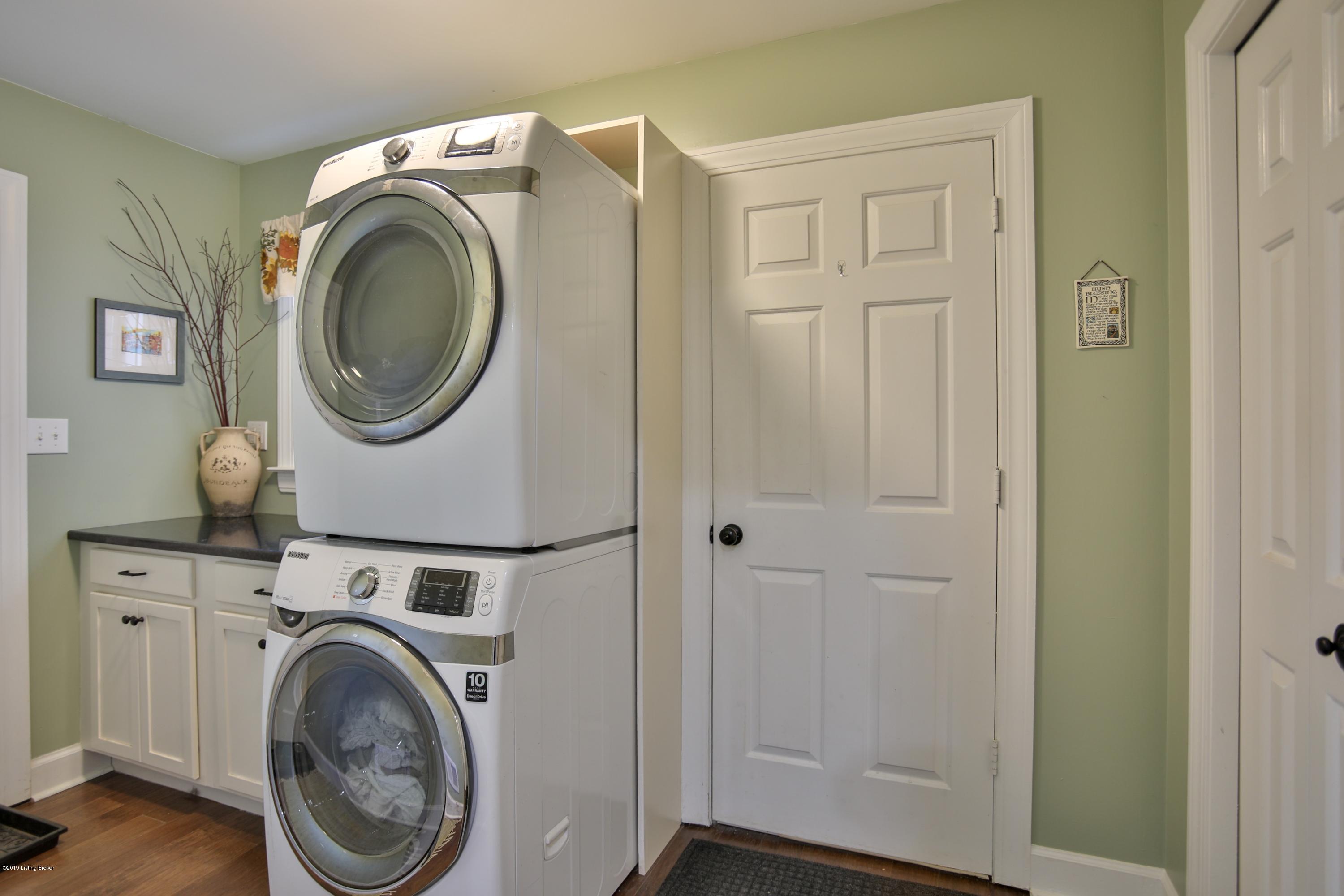 5503 Apache Road Louisville, KY 40207 - Photo 46 of 59 First floor laundry