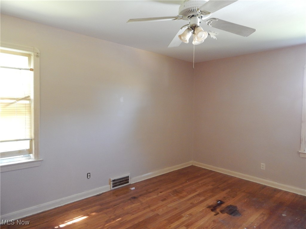 6990 Broadview Road Cleveland, OH 44134 - Photo 15 of 36 Spacious 1st floor Master Bedroom.