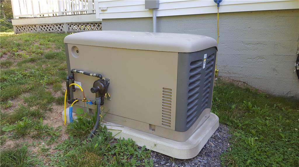 13 Murray Hill Road Boothbay, ME 04544 - Photo 20 of 24 generator system added in 2016