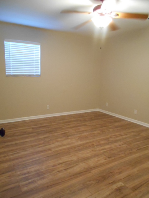 415 West Marigold Avenue Foley, AL 36535 - Photo 14 of 19 Bedroom 3