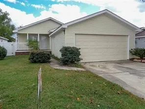 $1,550 | 10215 Berrybriar Lane, Tomball, TX 77375