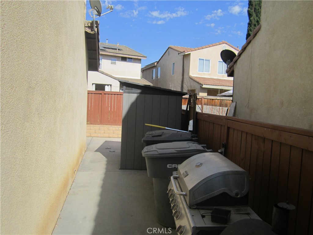 3908 Manquelo Court Perris, CA 92571 - Photo 33 of 36