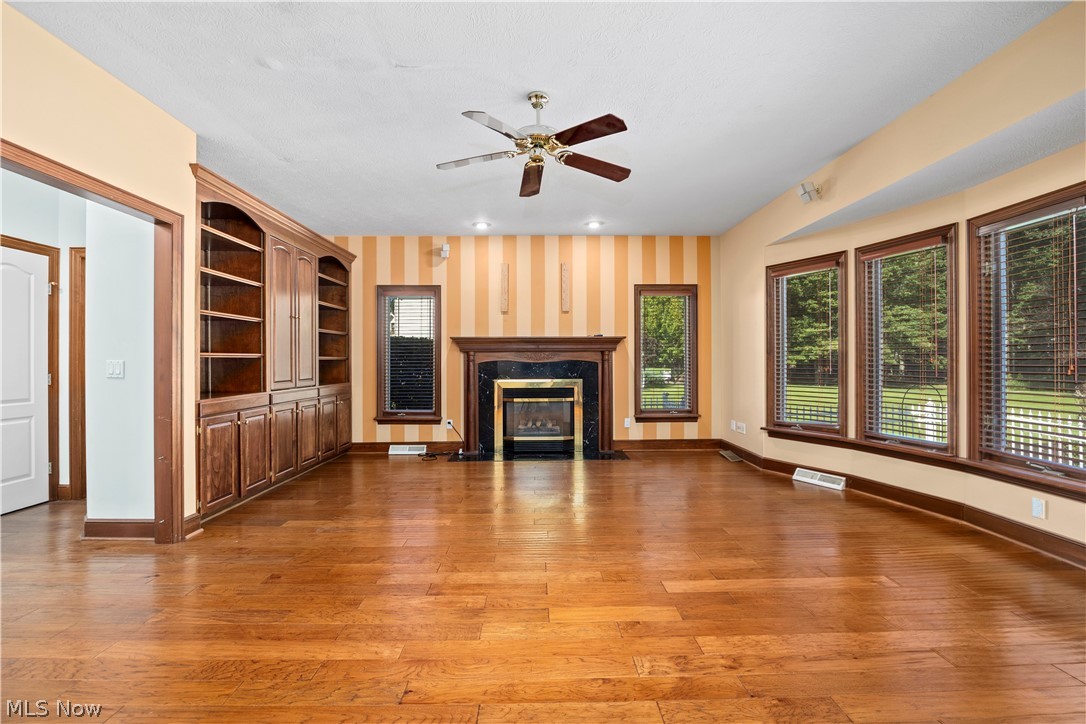 6232 Oak Point Road Lorain, OH 44053 - Photo 13 of 49 Gallery Image 13