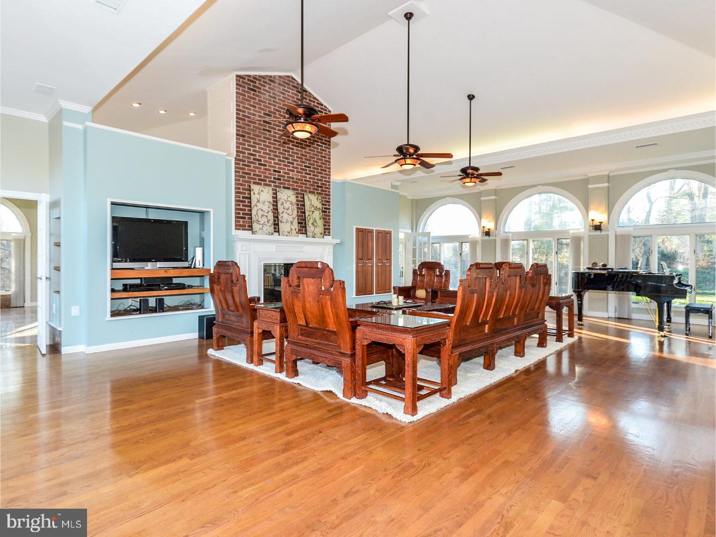 460 Roelofs Road Yardley, PA 19067 - Photo 14 of 25 Family Room