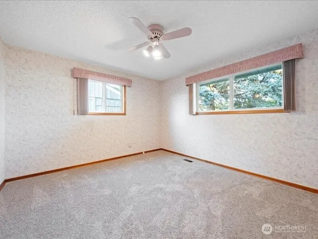 $320,000 | 422 South 8th Avenue, Othello, WA 99344