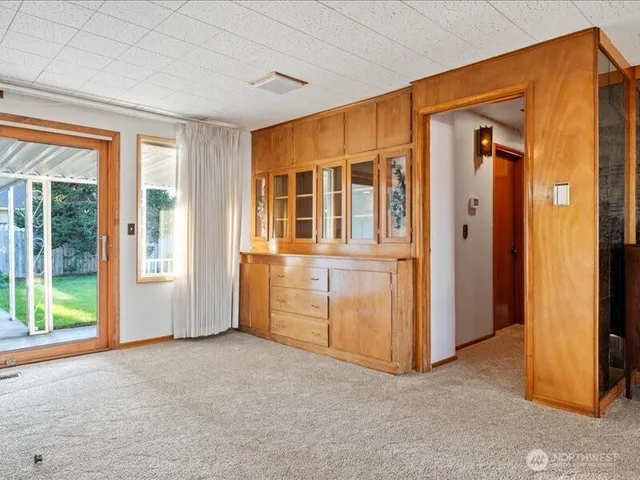 $320,000 | 422 South 8th Avenue, Othello, WA 99344