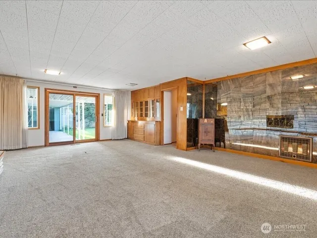 $320,000 | 422 South 8th Avenue, Othello, WA 99344