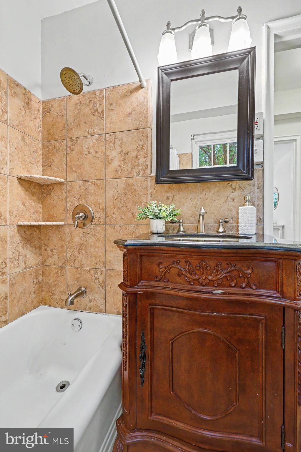 211 East Glebe Road, Unit D Alexandria, VA 22305 - Photo 18 of 24