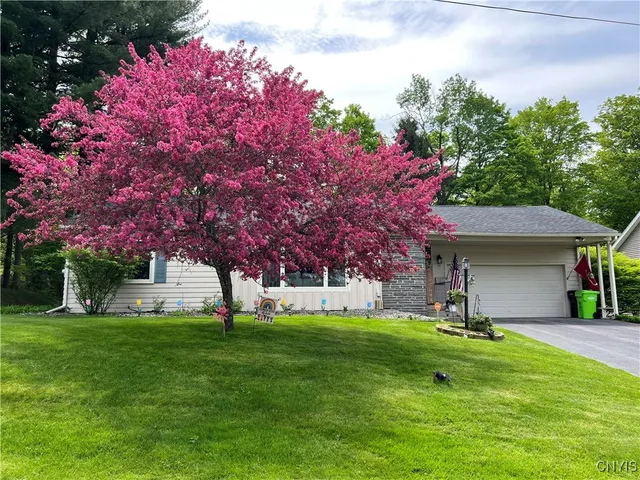 $4,000 | 12 Forest Road, New Hartford, NY 13501
