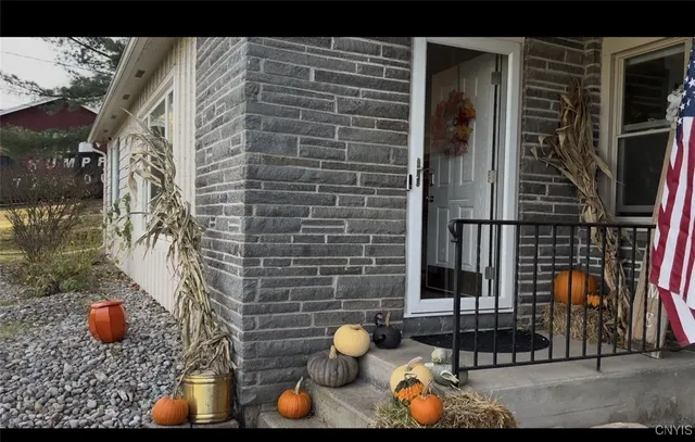 $4,000 | 12 Forest Road, New Hartford, NY 13501