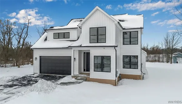 $625,000 | 3849 Mapleton Road, Wheatfield, NY 14120