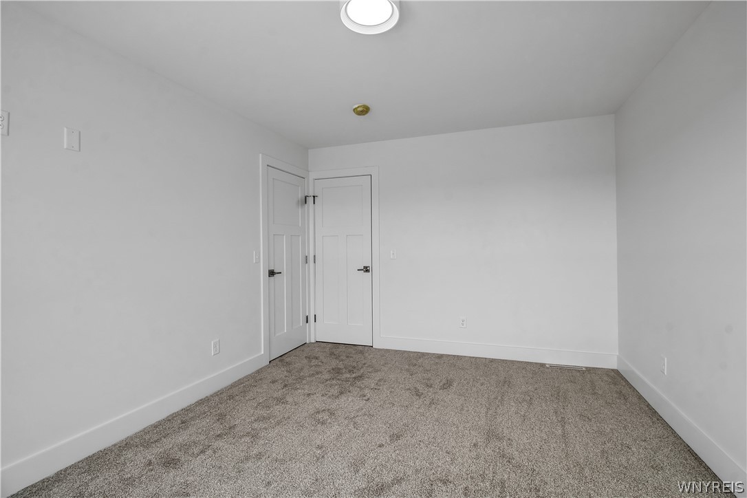 3849 Mapleton Road Wheatfield, NY 14120 - Photo 33 of 50