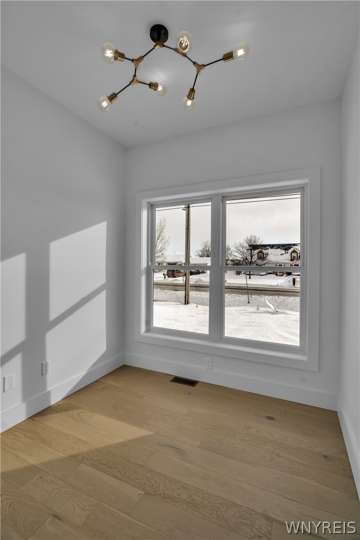 3849 Mapleton Road Wheatfield, NY 14120 - Photo 10 of 50